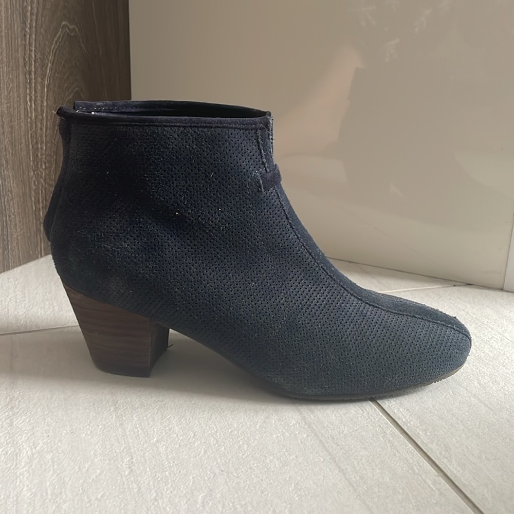 Blue heeled Artica boots